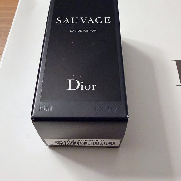 Dior Sauvage Men’s Travel Duo – Toiletry Pouch + 10 mL EDT Mini NIB - Picture 4 of 12
